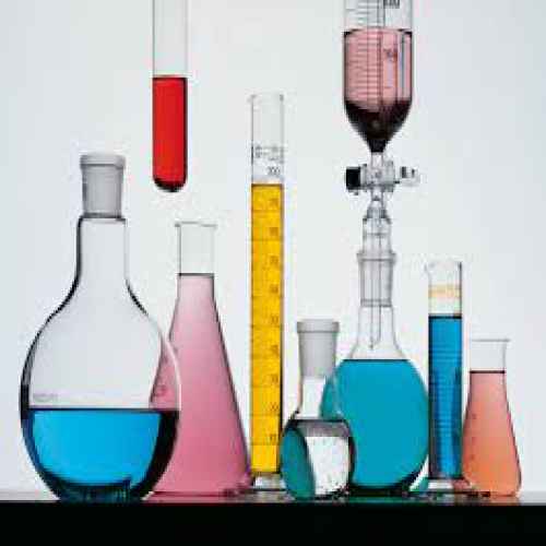 اهمیت فروش مواد شیمیایی عطر در صنعت عطر و ادوکلن